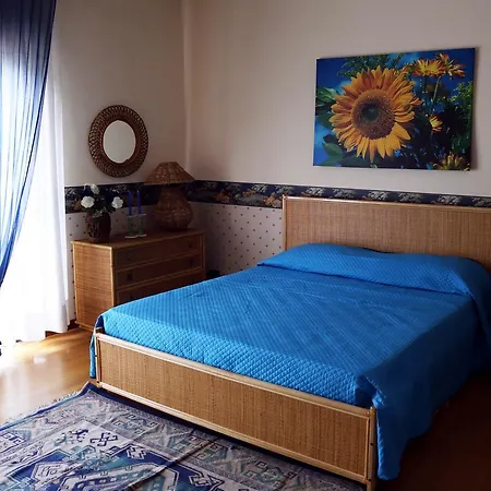 B&B Il Giardino Di Armida ベッド・アンド・ブレックファスト メッシーナ